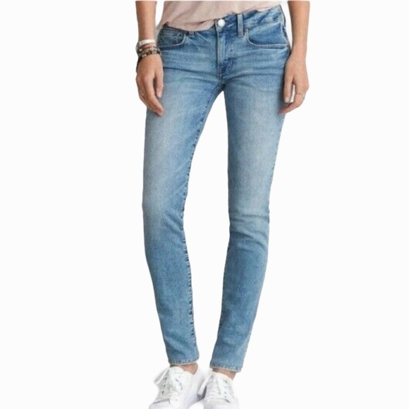 American Eagle Outfitter Super Stretch Skinny Jean 2 Short - Picture 2 of 16